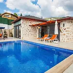 Islamlar Village 1 Bedroom * קלקן